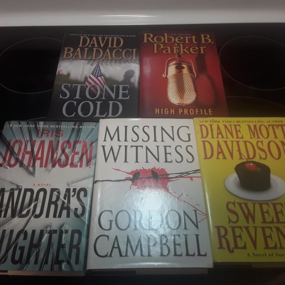 Books - Picture 3 of 3